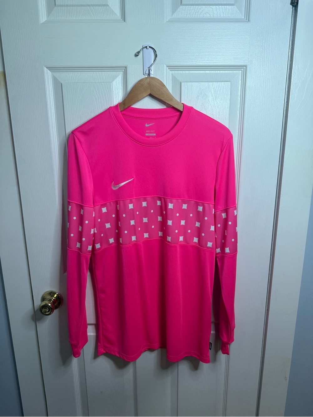 Nike Men’s Long-Sleeve Pink Performance Top